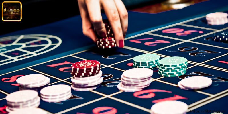 Tham gia live casino người chơi tương tác trực tiếp với dealer